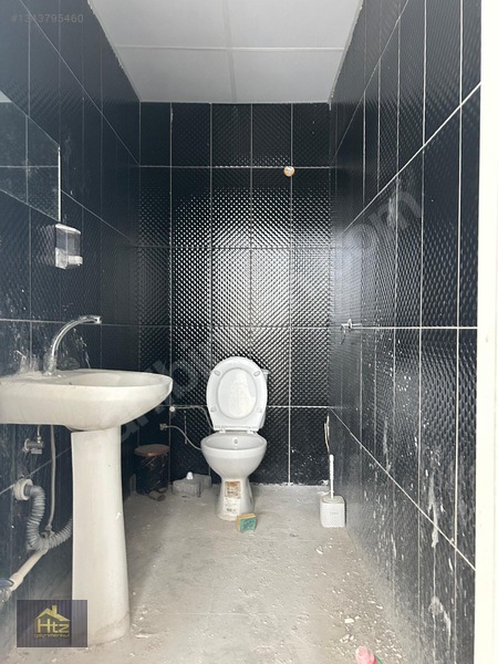 Bornova Konutları Altı 310 M2 Satılık Dükkan — fotoğraf 7