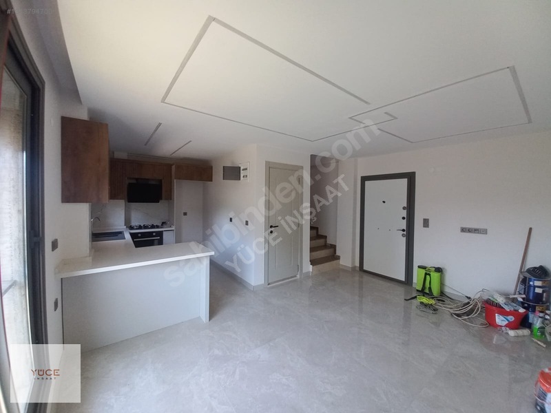 Seferihisar'da Denize 150 Mt 2+1 Satılık Villa Oturmaya Hazır — fotoğraf 13