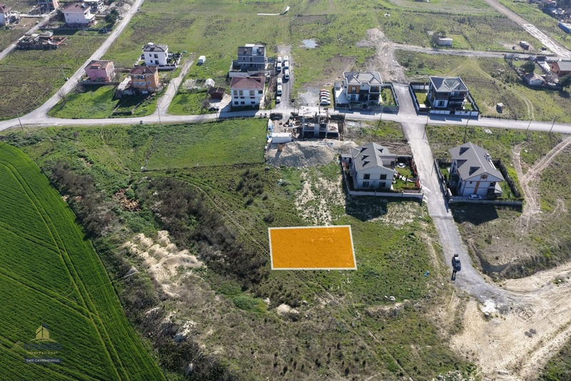 Arnavutköy Hadımköy'de Villa İmarlı Satılık Arsa — fotoğraf 3