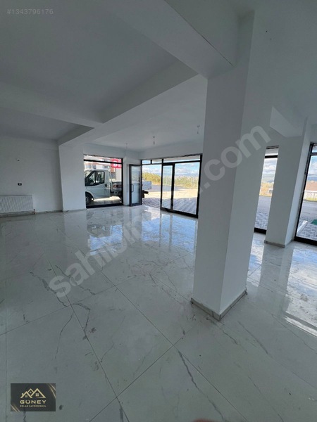 Güney Emlaktan Satılık İşyeri — fotoğraf 3