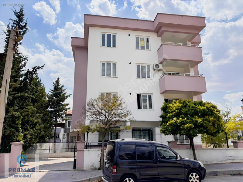 Güvenevler De Yeni Bakımlı 3+1 Kiralık Daire