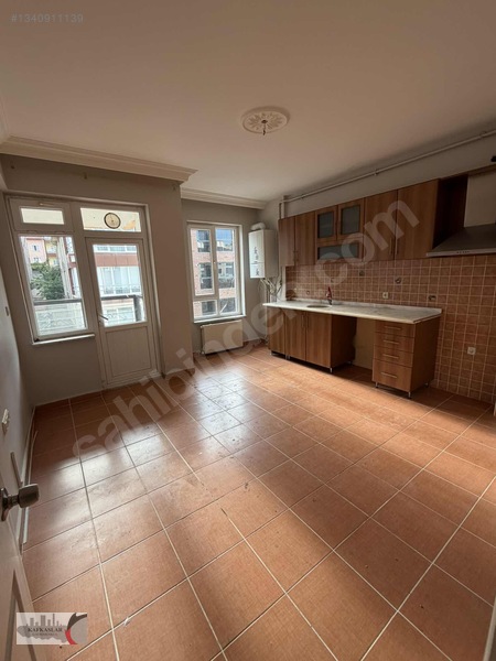 Kafkaslar Gayrimenkulden Güller Sokakta 3+1 — fotoğraf 12
