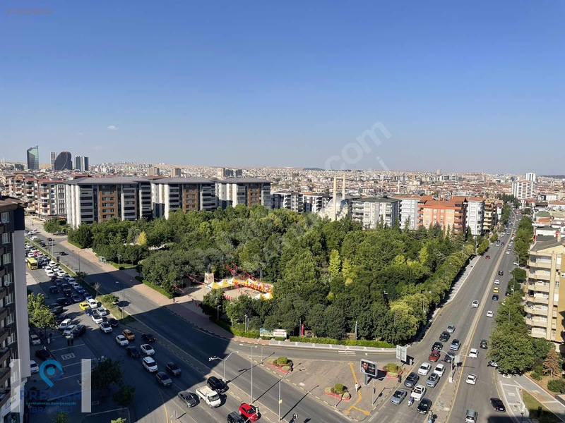 Gaziantebin Efsanesi Yüksek Bina Da Satılık 3+1 190 M2 Daire