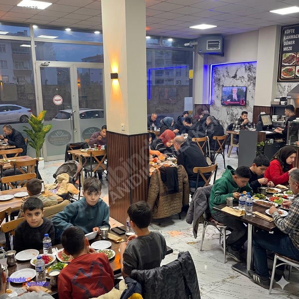 Tanıdık Emlakçı'dan Bor Merkezde Aktif Cirolu Kebap Salonu