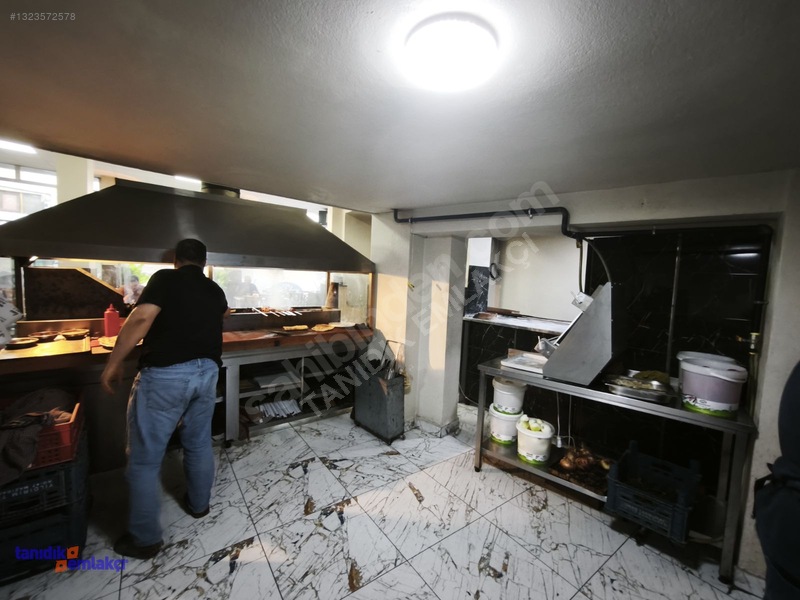 Tanıdık Emlakçı'dan Bor Merkezde Aktif Cirolu Kebap Salonu — fotoğraf 9