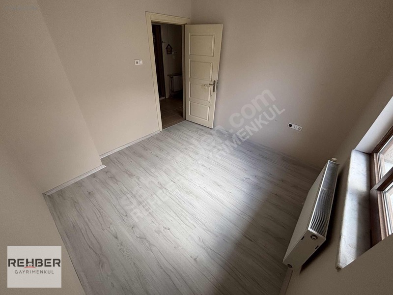 Rehberden Şirintepe Mh Üniversite Dibinde Yenilenmiş Temiz Daire — fotoğraf 4