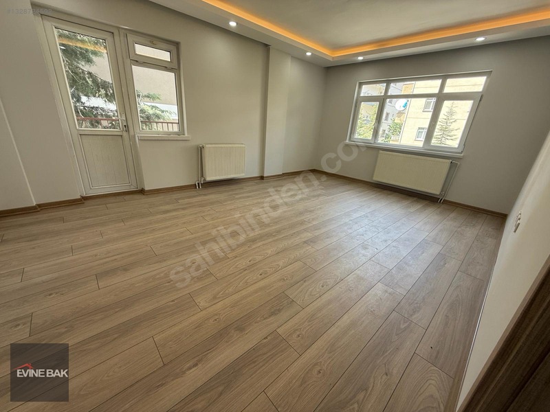 Elvan Mah.de 3+1 Ara Kat Ön Cephe Full Yapılı Masrafsız Satılık — fotoğraf 2