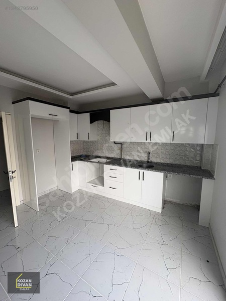 Kozan Divan Emlak'tan Çanaklı Kavşağında Kiralık 3+1 — fotoğraf 5