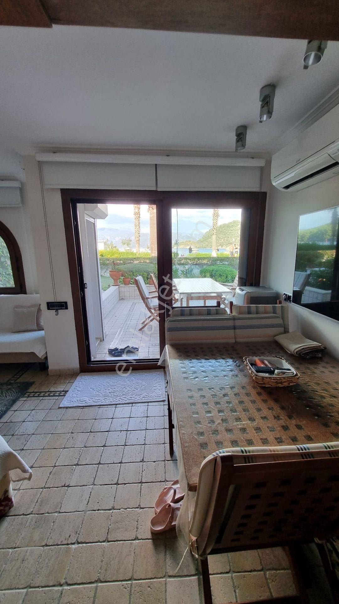 Marmaris İçmelerde Özel Plajlı Denize Sıfır Sitede Villa — fotoğraf 11