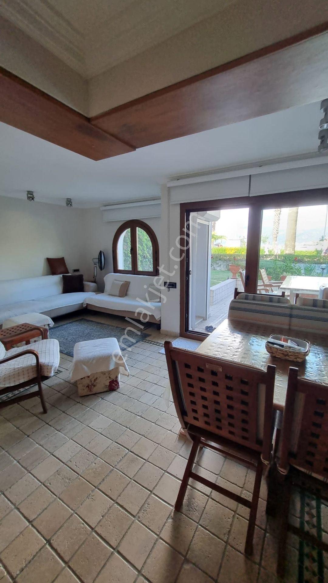 Marmaris İçmelerde Özel Plajlı Denize Sıfır Sitede Villa — fotoğraf 12