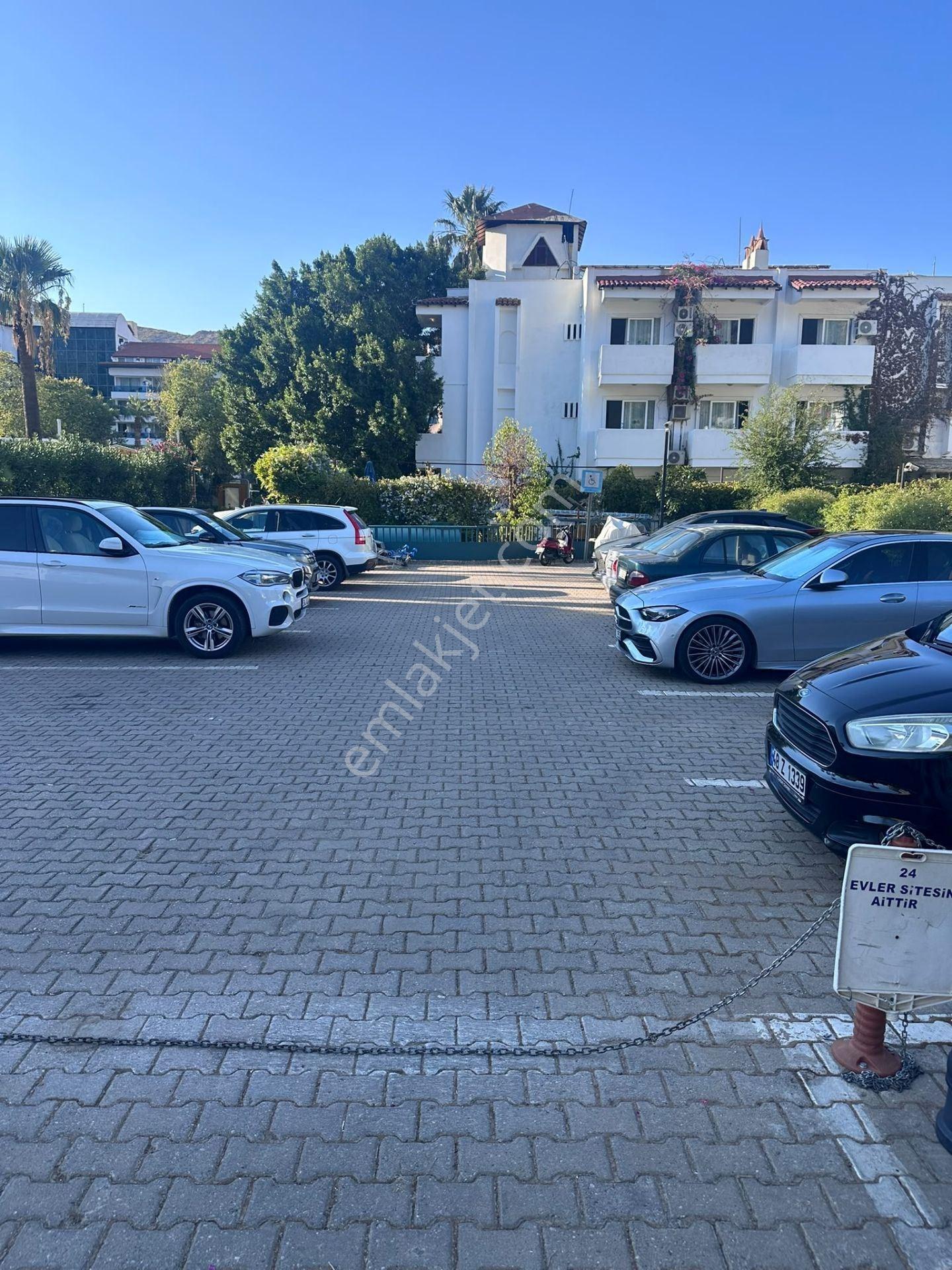 Marmaris İçmelerde Özel Plajlı Denize Sıfır Sitede Villa — fotoğraf 32