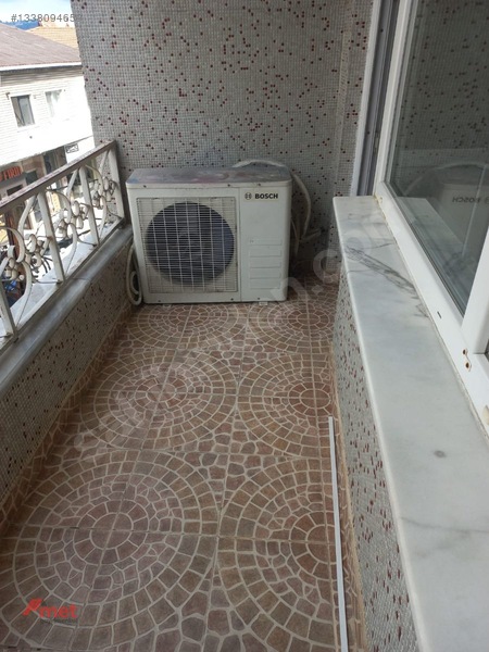 Sarıyer Cumhuriyet Mah. Metro Ve Ulaşım Yanı Caddede Kiralık 2+1 — fotoğraf 6
