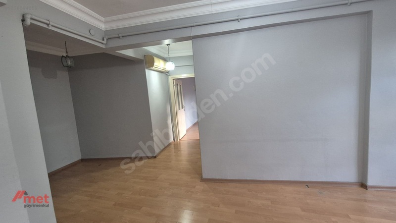 Sarıyer Cumhuriyet Mah. Metro Ve Ulaşım Yanı Caddede Kiralık 2+1 — fotoğraf 14