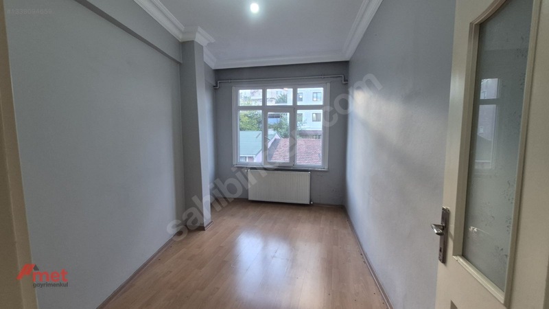 Sarıyer Cumhuriyet Mah. Metro Ve Ulaşım Yanı Caddede Kiralık 2+1 — fotoğraf 17