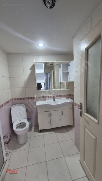 Sarıyer Cumhuriyet Mah. Metro Ve Ulaşım Yanı Caddede Kiralık 2+1 — fotoğraf 25