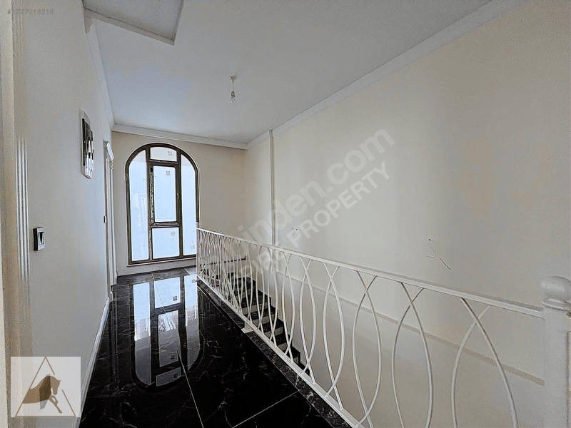 Zümrüd Ü Anka Yuvacık Da En Ön Sıra Şerefiyeli Satılık 4+1 Villa — fotoğraf 18