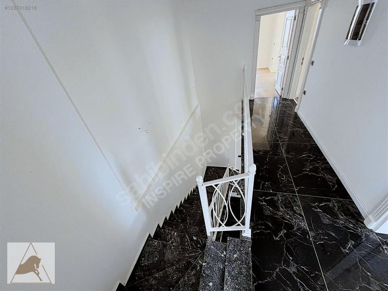 Zümrüd Ü Anka Yuvacık Da En Ön Sıra Şerefiyeli Satılık 4+1 Villa — fotoğraf 21