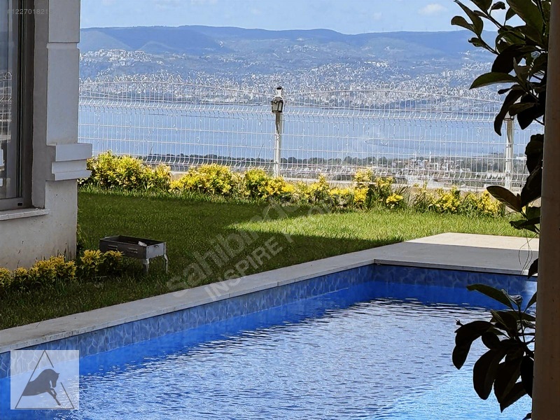 Zümrüd Ü Anka Yuvacık Da En Ön Sıra Şerefiyeli Satılık 4+1 Villa — fotoğraf 28