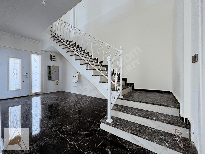 Zümrüd Ü Anka Yuvacık Da En Ön Sıra Şerefiyeli Satılık 4+1 Villa — fotoğraf 32