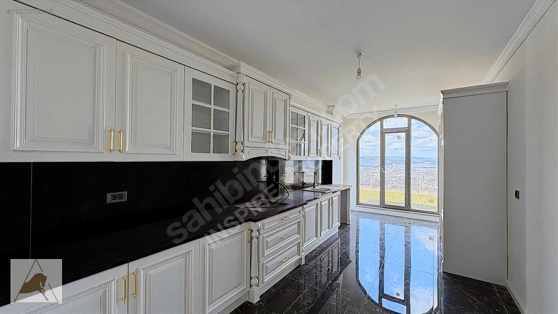 Zümrüd Ü Anka Yuvacık Da En Ön Sıra Şerefiyeli Satılık 4+1 Villa — fotoğraf 38