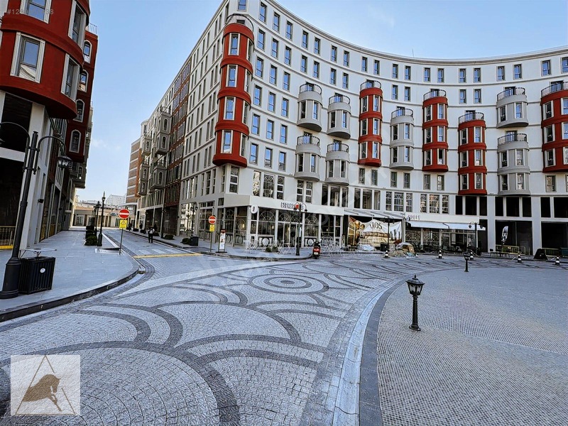 Meydan Ardıçlı'da Geniş Cephe Kiralık Dükkan — fotoğraf 14
