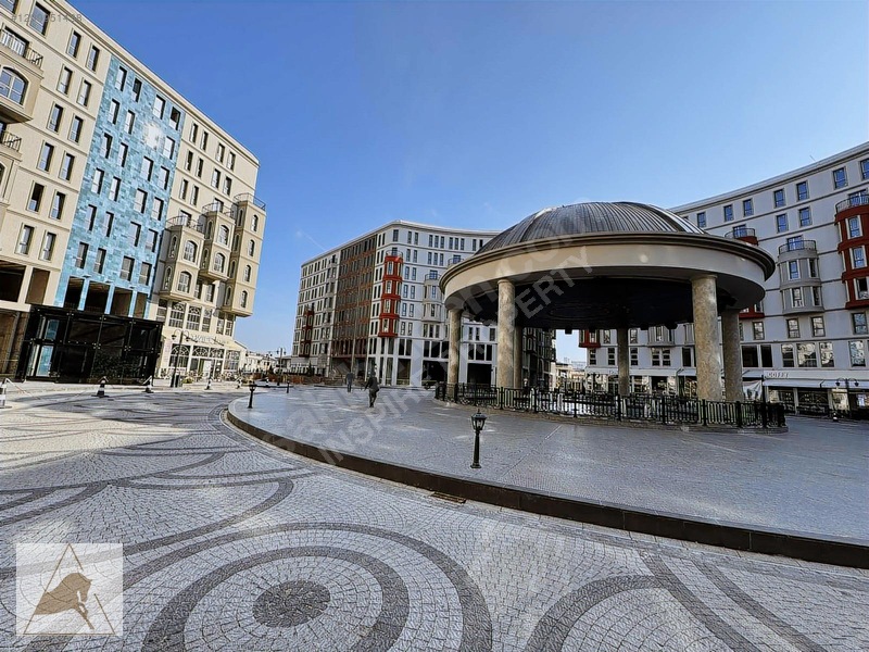 Meydan Ardıçlı'da Geniş Cephe Kiralık Dükkan — fotoğraf 16