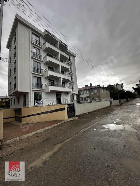 Realty World Demıroğlu Güvencesiyle Satılık Lüks 2+1 Daire