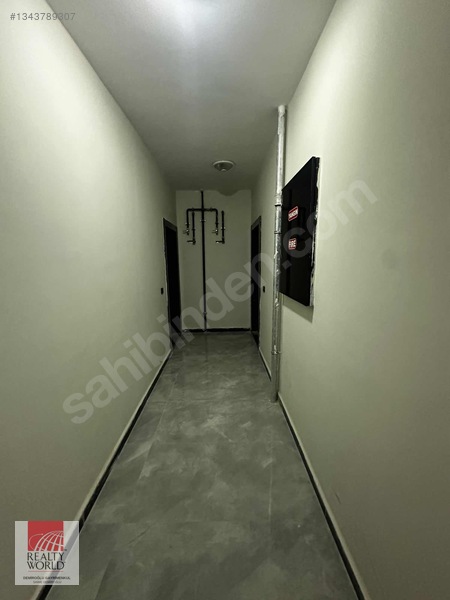Realty World Demıroğlu Güvencesiyle Satılık Lüks 2+1 Daire — fotoğraf 9