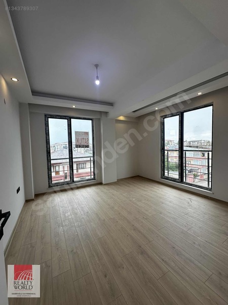 Realty World Demıroğlu Güvencesiyle Satılık Lüks 2+1 Daire — fotoğraf 16