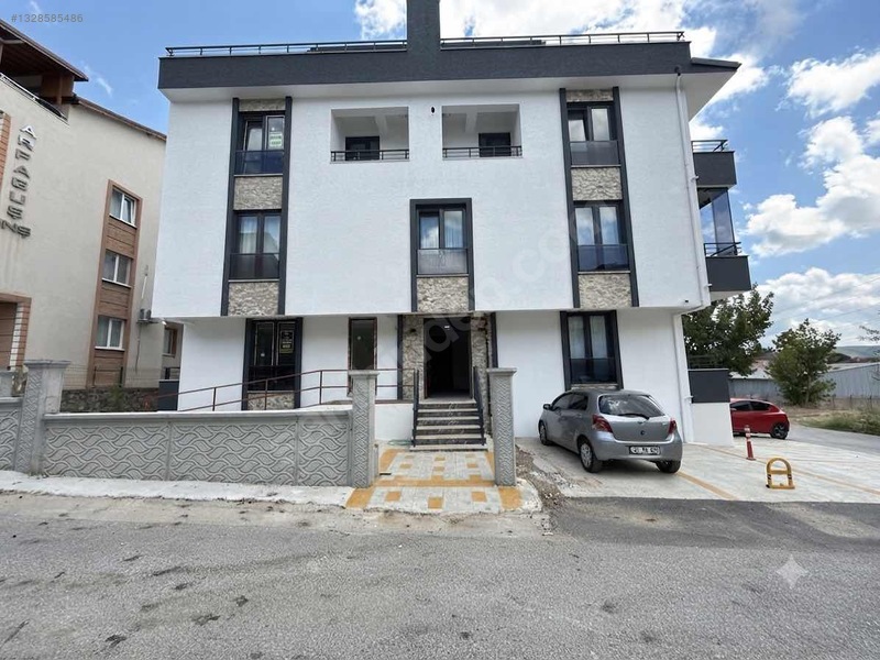 Kuşak Gayrimenkulden Yeşilova Merkezde 2+1 Sıfır Daire