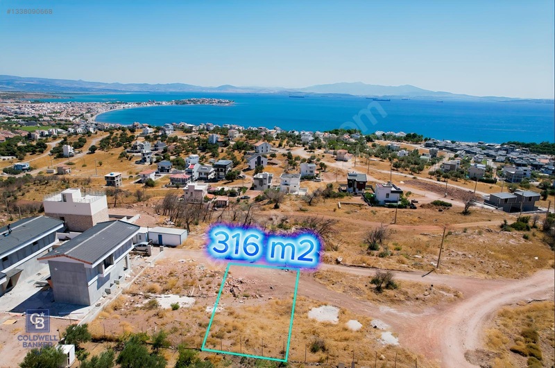 Çandarlı'da Deniz Manzaralı, Villa İmarlı 316 M² Arsa — fotoğraf 2
