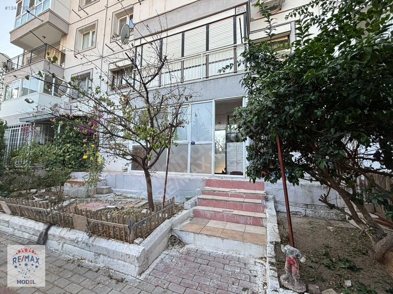Çiğli Egekent'de Eşyalı 1+1 Satılık Daire — fotoğraf 2