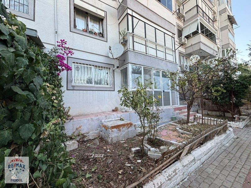 Çiğli Egekent'de Eşyalı 1+1 Satılık Daire — fotoğraf 3