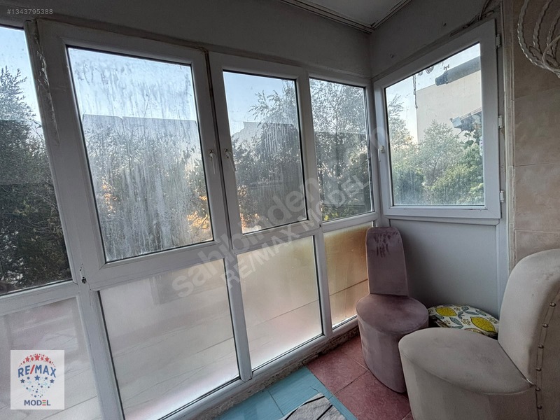 Çiğli Egekent'de Eşyalı 1+1 Satılık Daire — fotoğraf 9