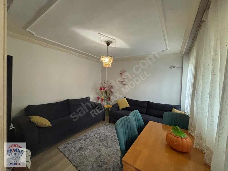 Çiğli Egekent'de Eşyalı 1+1 Satılık Daire — fotoğraf 12