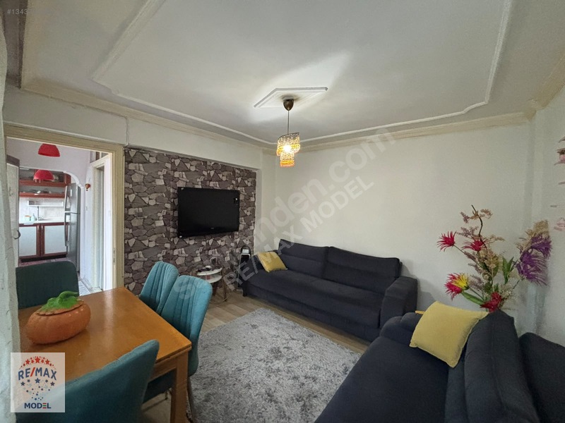 Çiğli Egekent'de Eşyalı 1+1 Satılık Daire — fotoğraf 13