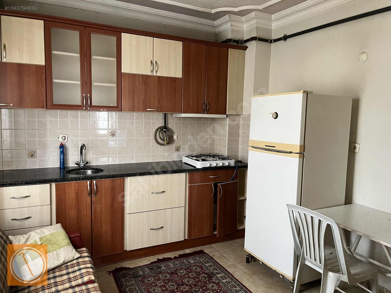 Merkezde Iyaşa Duraklara Yakın 2+1 2.kat Geniş Apart Daire — fotoğraf 2