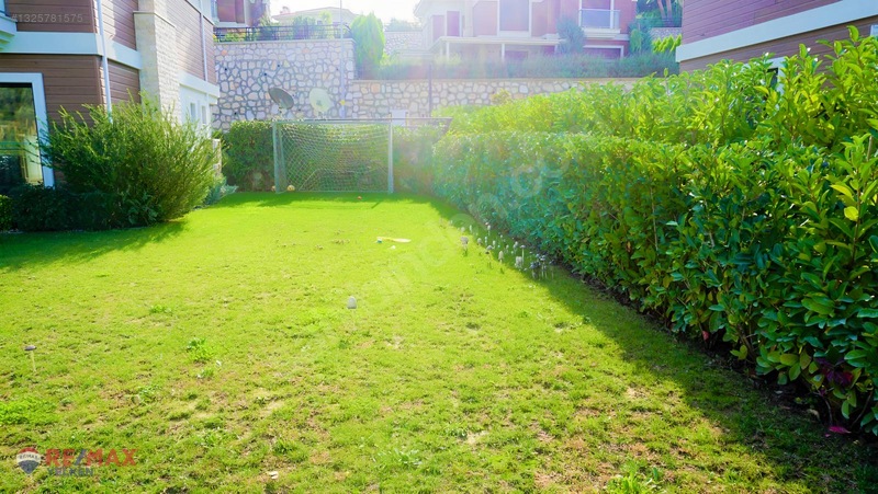Remax Yelken'den Havuzlu, Güvenlikli Site İçi, Tam Müstakil — fotoğraf 9