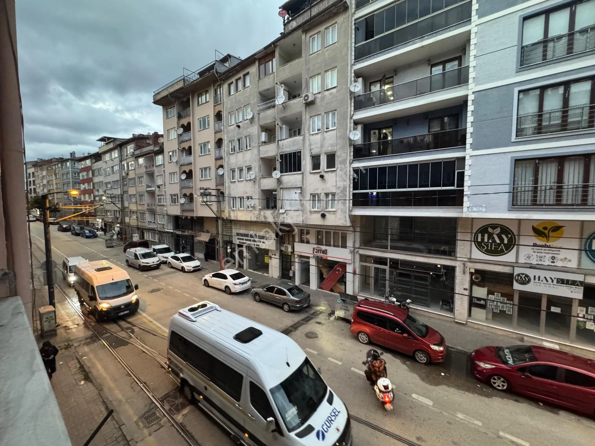 Gökdere Metro Yakınında Cadde Üzerinde Satılık 2+1 — fotoğraf 18