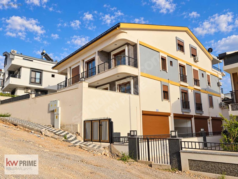Müstakil Özel Bir Yaşam! Sonbahar Fırsat Havuzlu 5+1 Villa — fotoğraf 3
