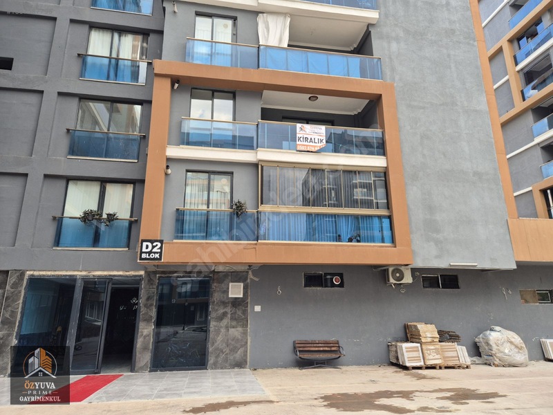 Özyuva Gayrimenkul'den A.şehir Mahallesinde Kiralık 3+1 Daire — fotoğraf 2