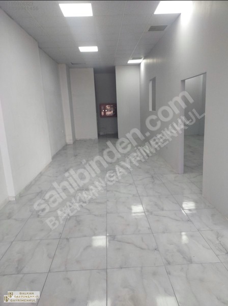 Balkan Gayrimenkul'den Hazır Kiracılı 100m2 Sıfır Mağaza — fotoğraf 10