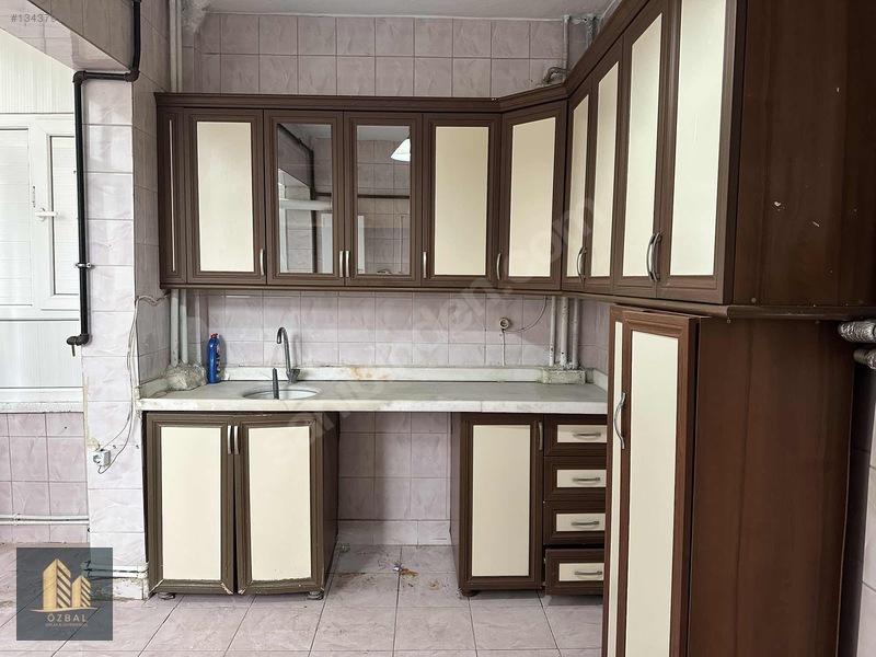 Özbal Emlak Ofis Gevran Caddesinde Kiralık Daire — fotoğraf 5