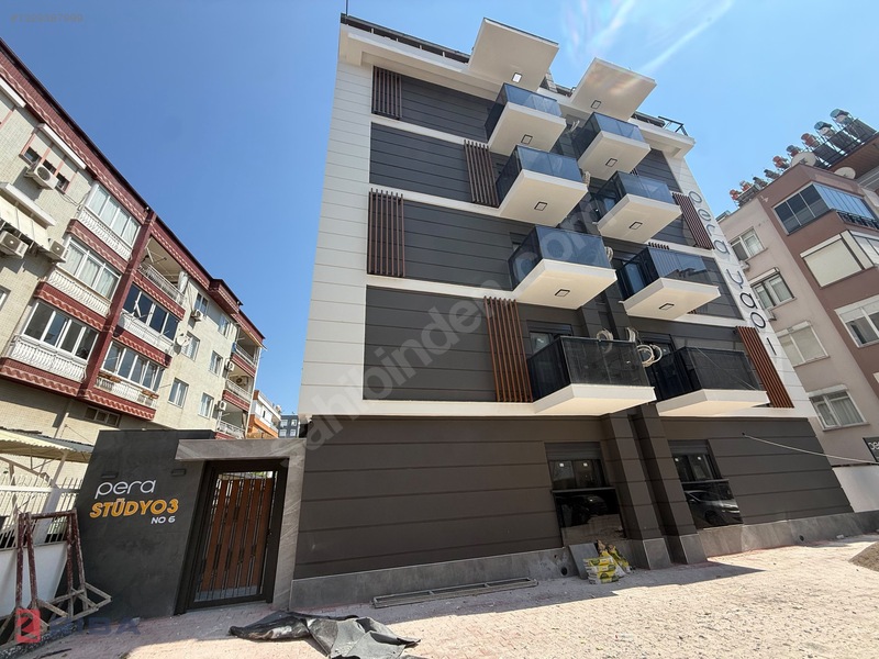 Güvenlik'te Pera Stüdyo'da İskanlı Havuzlu 2+1 Satılık Daire — fotoğraf 2