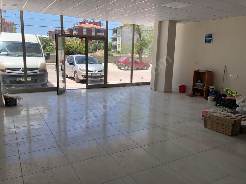 Selim Sultan Mh. 110 M2 Kiralık Dükkan