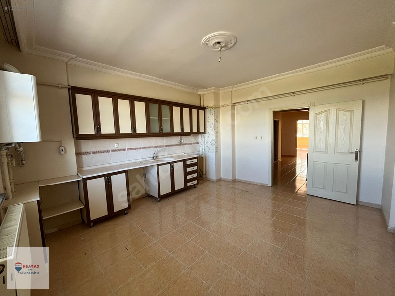 Remax İlke'den Şehir Hast. Yürüme Mesafesinde 3+1 Kiralık Daire — fotoğraf 2