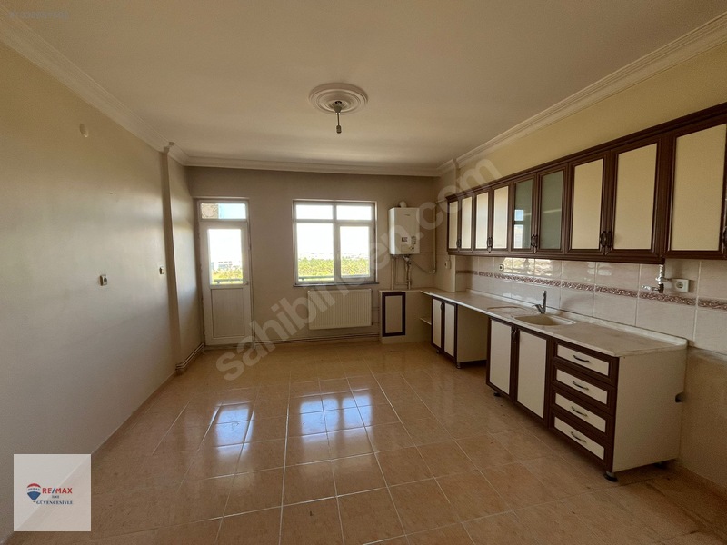 Remax İlke'den Şehir Hast. Yürüme Mesafesinde 3+1 Kiralık Daire — fotoğraf 3
