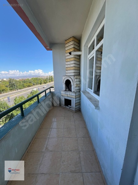Remax İlke'den Şehir Hast. Yürüme Mesafesinde 3+1 Kiralık Daire — fotoğraf 4