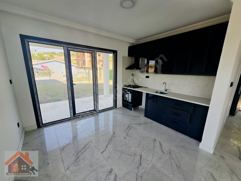 Yalova Termal Akköyde 3+1 Kiralık Villa — fotoğraf 2