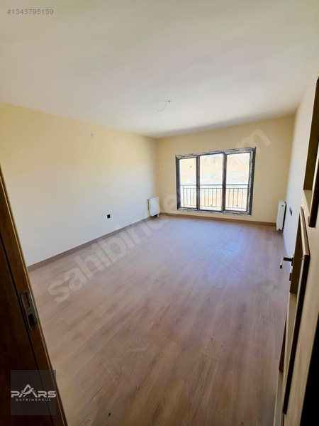 Pars Gayrimenkul'den Toki 634 Konutlarında 2+1 Daire — fotoğraf 5